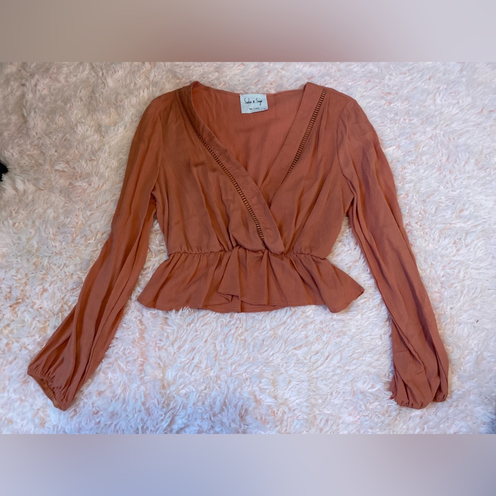 Coral long sleeve  v neck blouse